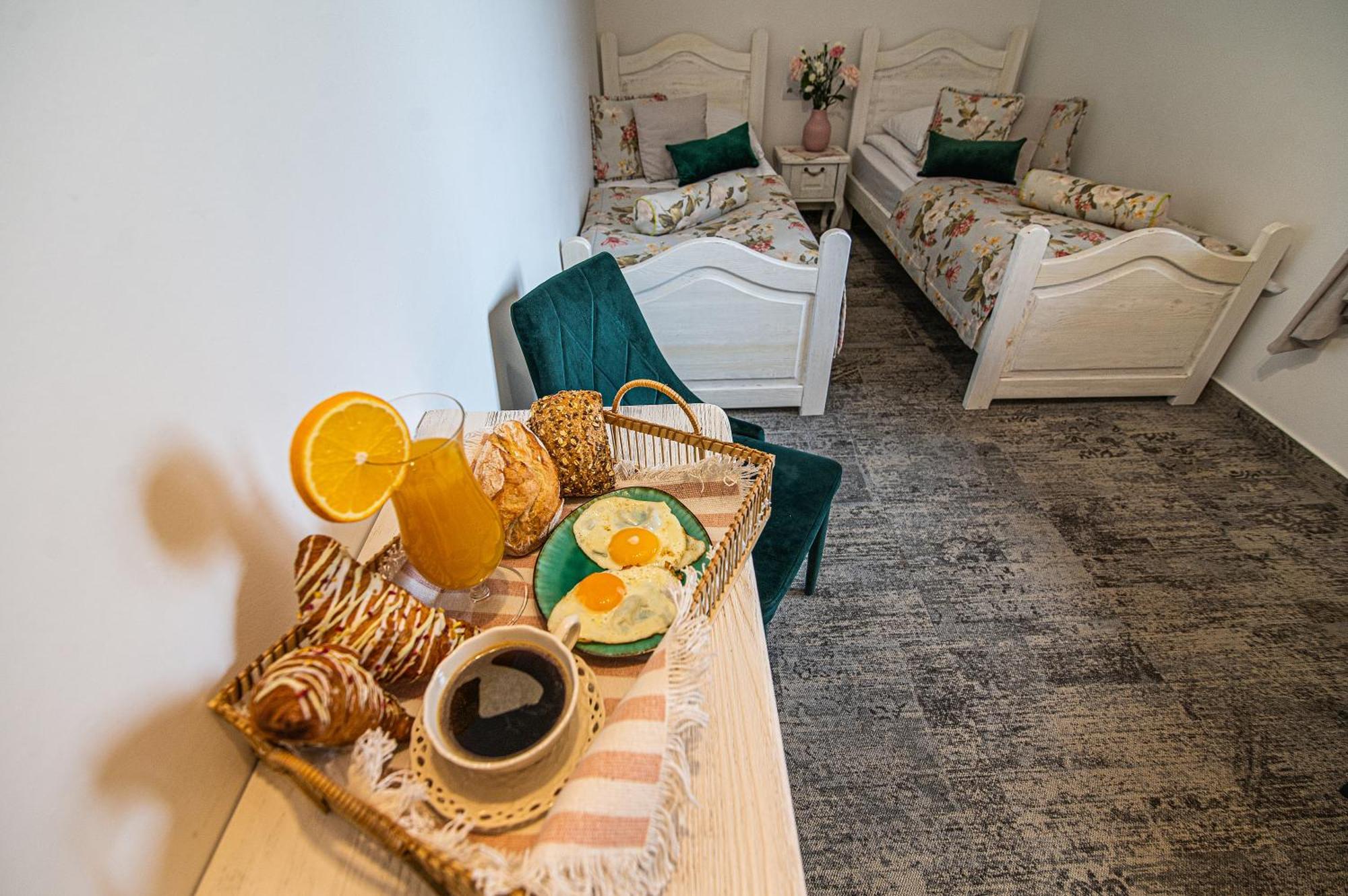Modra Sikorka Villa Смардзевице Екстериор снимка