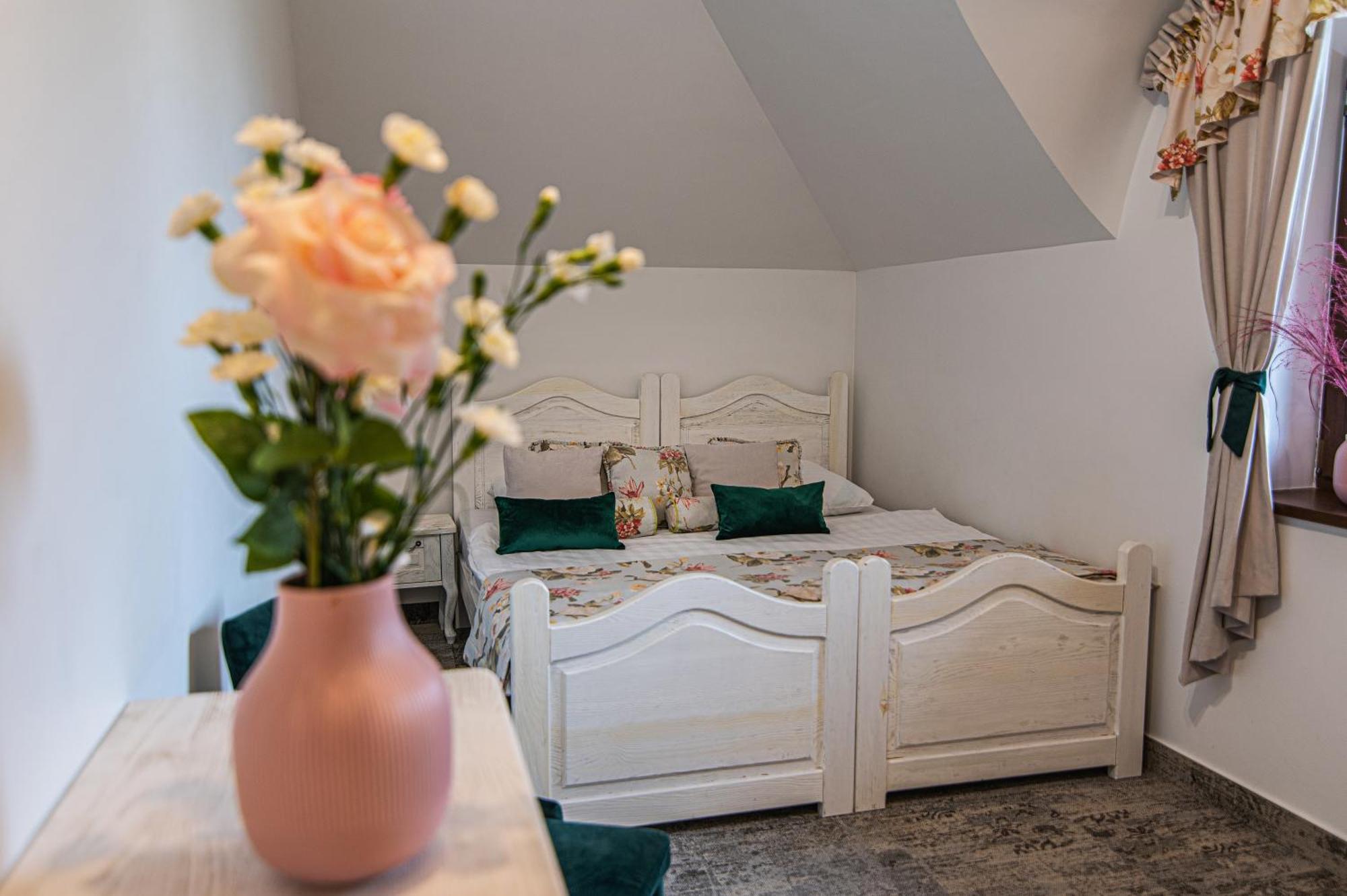 Modra Sikorka Villa Смардзевице Екстериор снимка